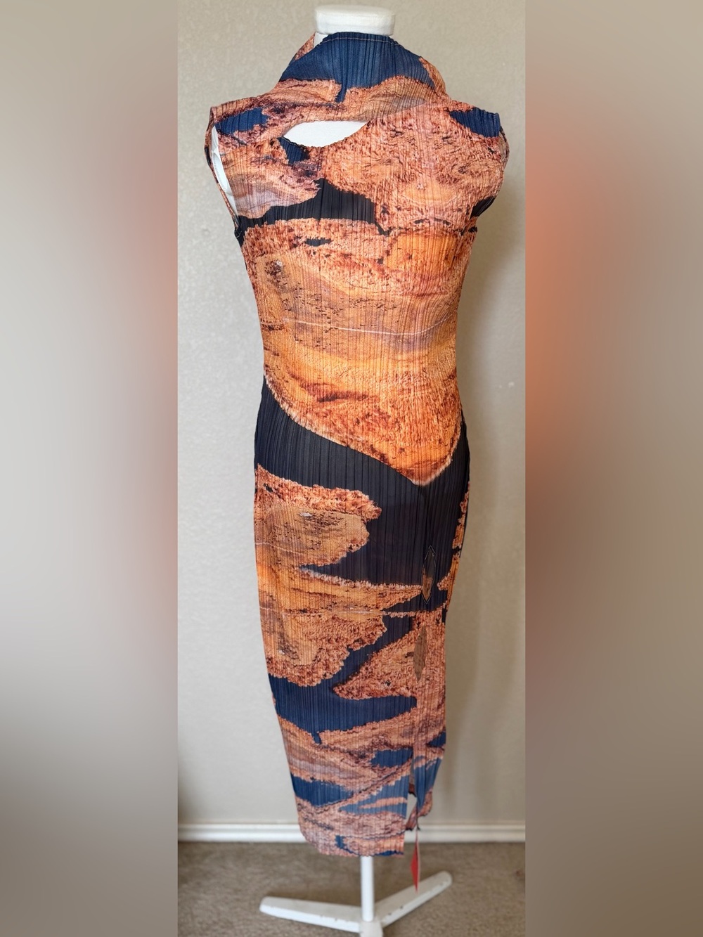 PERKS AND MINI NU WORLDS PLEATED DRESS